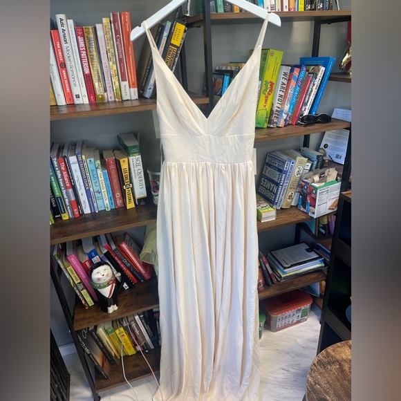 ame and Partners dress- cream v-neck size 0 - Picture 2 of 5